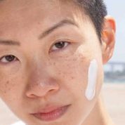 Does sunblock cause acne?